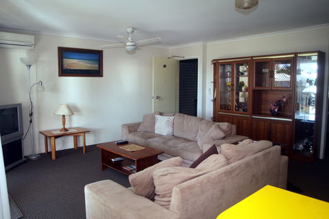 Skyline Holiday Units - Accommodation Sunshine Coast 7