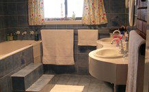 Sunset View Bed And Breakfast - Accommodation Sunshine Coast 1