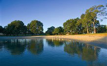 Bridge Hotel - Accommodation Sunshine Coast 1