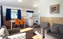 Dam It Getaway - Accommodation Sunshine Coast 3