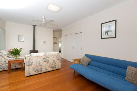 Cranford Waterfront Cottage - Accommodation Sunshine Coast 5