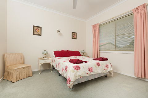 Cranford Waterfront Cottage - Accommodation Sunshine Coast 8
