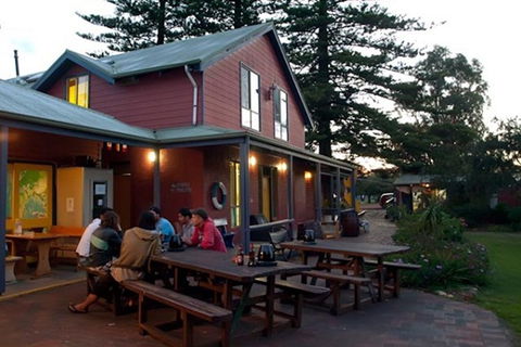 Dunsborough YHA - Accommodation Sunshine Coast 1