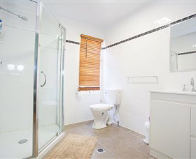 Mycow Accommodation Sarina - Greetham Street - Accommodation Sunshine Coast 1