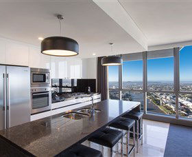Meriton Serviced Apartments - Herschel Street - Accommodation Sunshine Coast 1