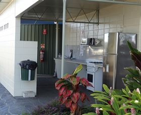 Palm Tree Caravan Park - Accommodation Sunshine Coast 3