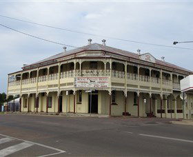 Royal Private Hotel - Accommodation Sunshine Coast 0