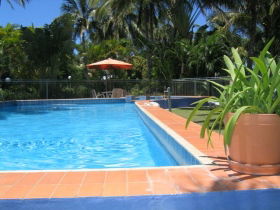 Sunlover Lodge Holiday Units And Cabins - Accommodation Sunshine Coast 1