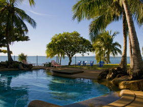 Waterfront Getaway - Accommodation Sunshine Coast 1