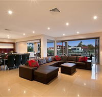 Xanadu Waterfront Elite Holiday Home - Accommodation Sunshine Coast