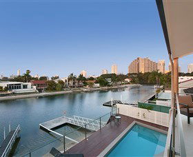 Xanadu Waterfront Elite Holiday Home - Accommodation Sunshine Coast 1