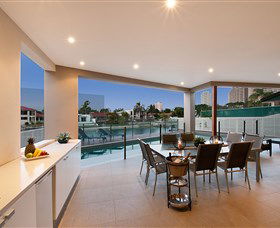Xanadu Waterfront Elite Holiday Home - Accommodation Sunshine Coast 2