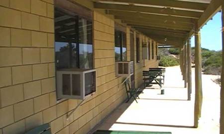 Nanga Bay Resort - Part Of The World Heritage Area - Accommodation Sunshine Coast 4