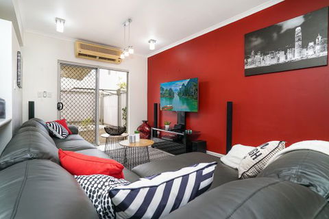 City Escape Serviced Townhouses - Accommodation Sunshine Coast 0