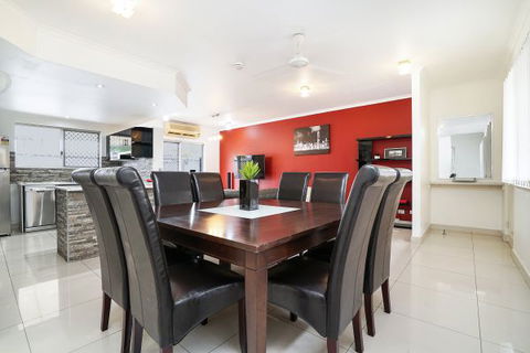 City Escape Serviced Townhouses - Accommodation Sunshine Coast 1