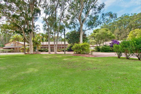 The Francis Retreat - Accommodation Sunshine Coast 2