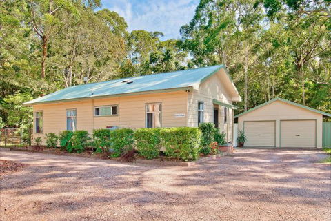 The Francis Retreat - Accommodation Sunshine Coast 9