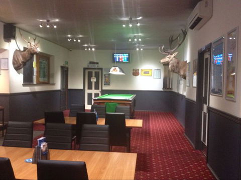 Top Pub - Accommodation Sunshine Coast 4