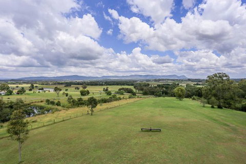 Vineyard Hill Resort - Accommodation Sunshine Coast 2