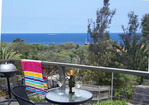 Avalon Seashells - Accommodation Sunshine Coast 0