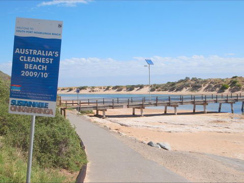 Christies Cottage For Holidays And Relocations. - Accommodation Sunshine Coast 5