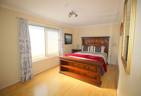 Christies Cottage For Holidays And Relocations. - Accommodation Sunshine Coast 20