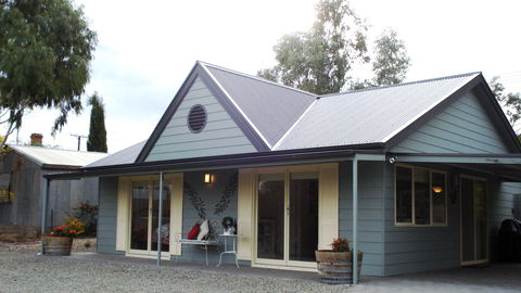 Auburn Pavilions - Accommodation Sunshine Coast 0