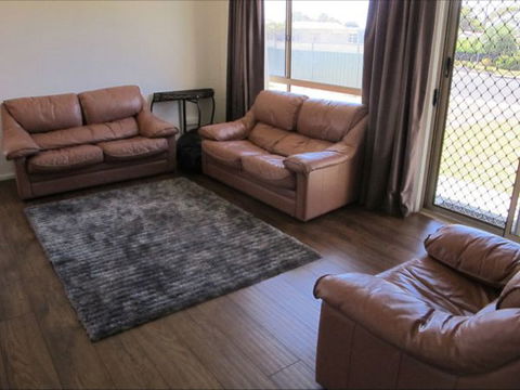 Fensom's Holiday Home - Accommodation Sunshine Coast 7