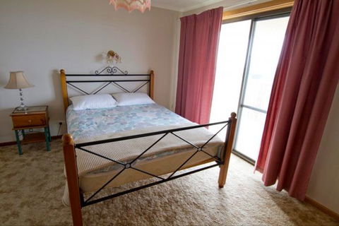 Fensom's Holiday Home - Accommodation Sunshine Coast 25