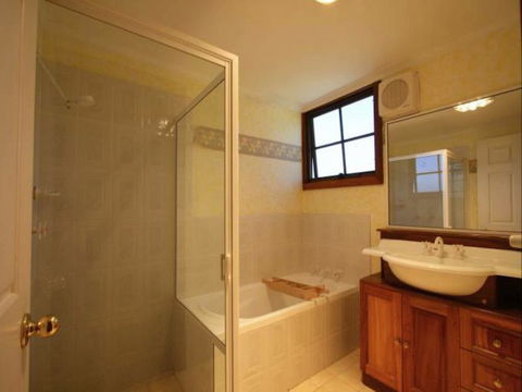 Edelweiss Hutte - Accommodation Sunshine Coast 10