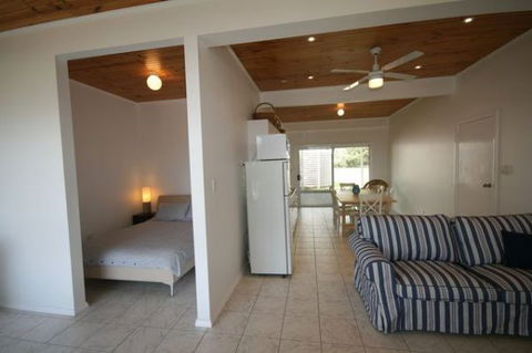 LJ Hooker Goolwa Holiday Rentals - 42 Underwood Avenue, Goolwa Beach - Accommodation Sunshine Coast 7