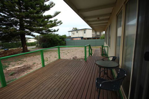 LJ Hooker Goolwa Holiday Rentals - 42 Underwood Avenue, Goolwa Beach - Accommodation Sunshine Coast 15
