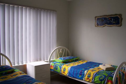 Marina Villa - Accommodation Sunshine Coast 4