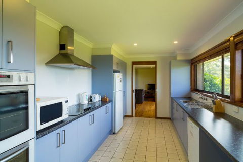 The Jungle Lodge, Blue Mountains Botanic Gardens - Accommodation Sunshine Coast 1