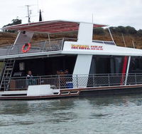 Takeme2 Houseboat - Accommodation Sunshine Coast