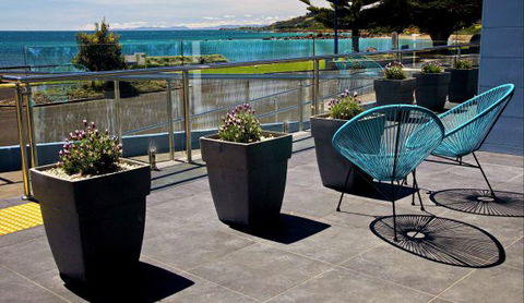 Penguin Beachfront Apartments - Accommodation Sunshine Coast 0