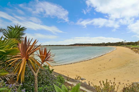 SALT Waterfront Apartment - Accommodation Sunshine Coast 9