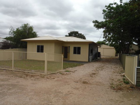 The Shack - Accommodation Sunshine Coast 2