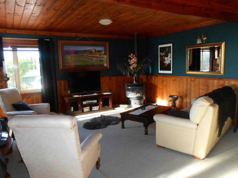 Tidelines Of Bicheno - Accommodation Sunshine Coast 4