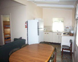 Alonga Waterfront Cottages - Accommodation Sunshine Coast 2