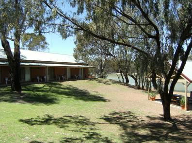 Euston Club Motel - Accommodation Sunshine Coast 0