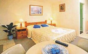 Cooks Endeavour Motor Inn - Accommodation Sunshine Coast 0
