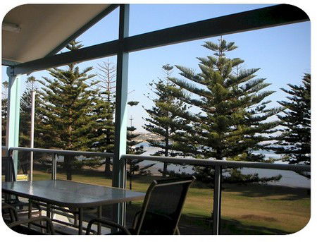 Port Lincoln Foreshore Apartments - Accommodation Sunshine Coast 2
