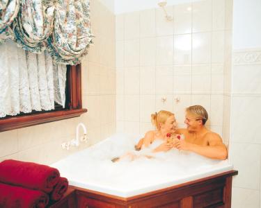 Apartments At York Mansions - Accommodation Sunshine Coast 3