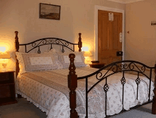 Cambridge House - Accommodation Sunshine Coast 1