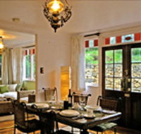 Gardenia House - Accommodation Sunshine Coast