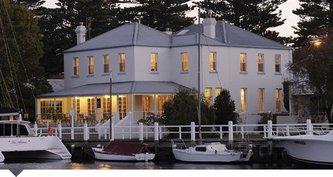 Oscars Waterfront Boutique Hotel - Accommodation Sunshine Coast 0