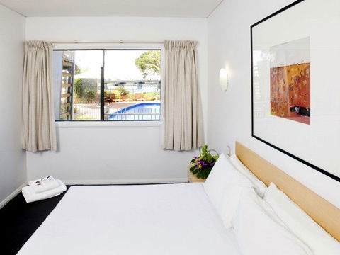 Majestic Oasis Apartments - Accommodation Sunshine Coast 2