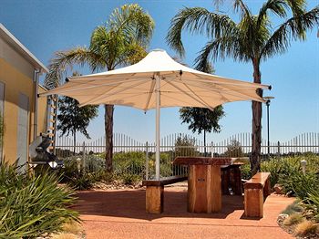 Majestic Oasis Apartments - Accommodation Sunshine Coast 3