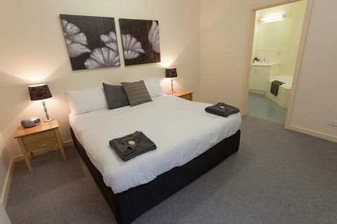 Port Lincoln Foreshore Apartments - Accommodation Sunshine Coast 5
